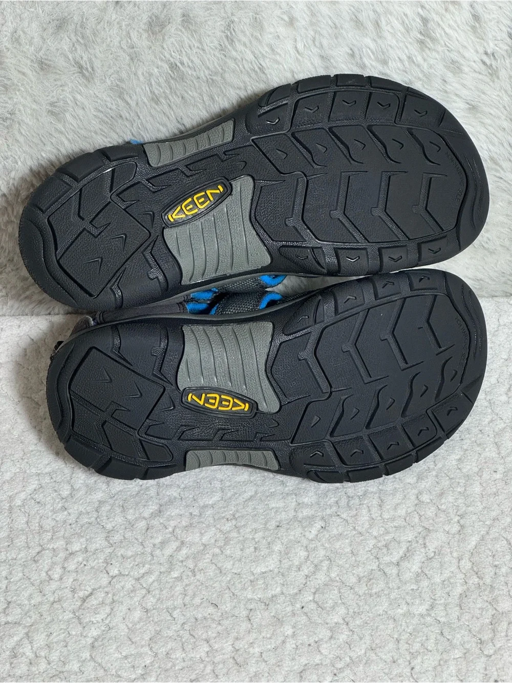KEEN Newport H2 Kids Waterproof Water Sandals Grey Blue Size 3Y